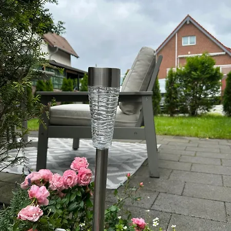 Deluxe Mit Terrasse 아파트