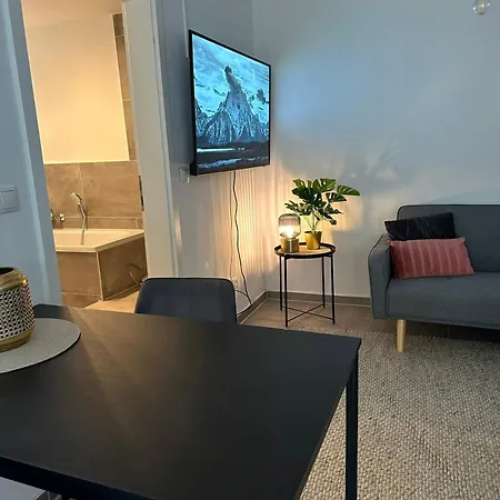 Deluxe Mit Terrasse