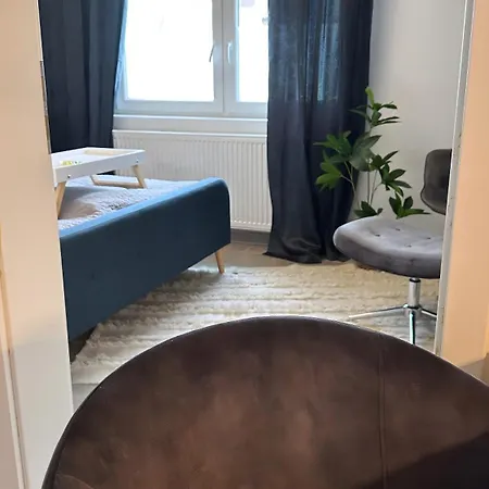 Deluxe Mit Terrasse * Duisburg
