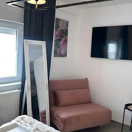 Deluxe Mit Terrasse 뒤스부르크