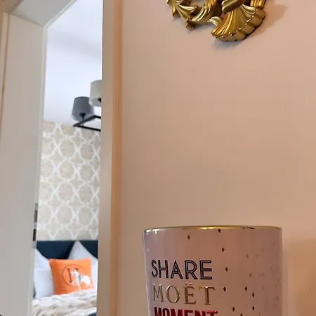 Deluxe Mit Terrasse Apartment Duisburg