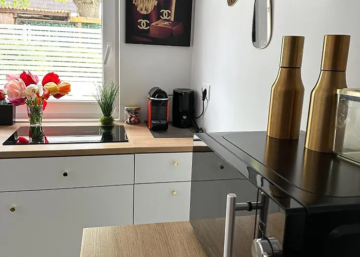 Deluxe Mit Terrasse 아파트